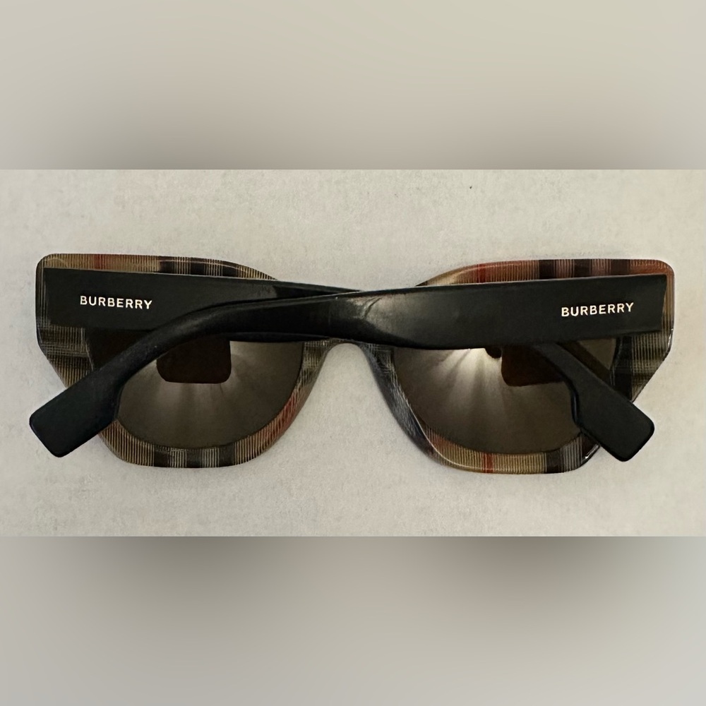 Burberry sunglass frames. Classic plaid pattern on top and inside.